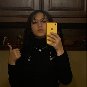 Meet your Posher, Hannah